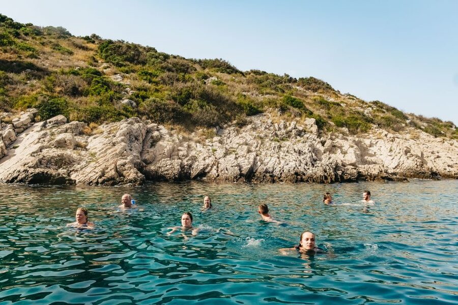 Split: Hvar, Pakleni, Brač & Šolta All-inclusive Tour - Food, drinks and the all-inclusive value