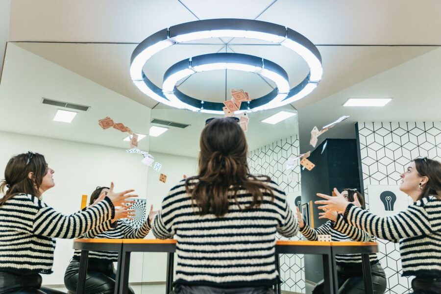Split: Museum of Illusions Entrance Ticket - Photo Rooms That Turn People Into Tricks