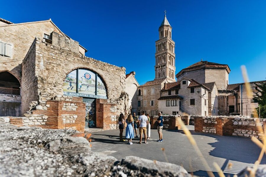Split: Old Town and Diocletian Palace Walking Tour - The guides and the tone of the walk