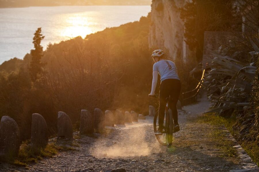 Split: Old Town and Marjan Park Bike Tour - Local guides are a major part of the value
