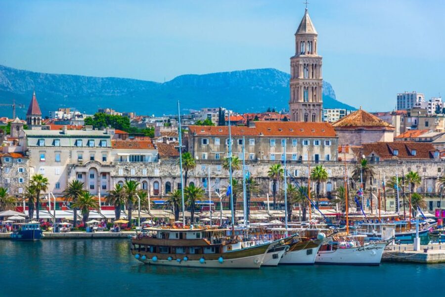 Split: Old Town & Diocletian's Palace Earlybird Walking Tour - Peristyle Square, the palace’s grand public room