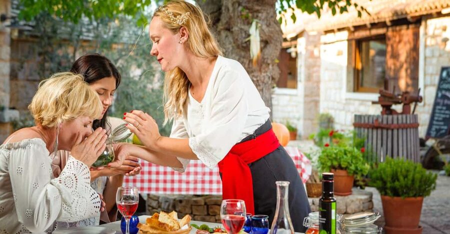 Split: Olive museum Klis with Olive Oil Tasting - Watching local products take shape