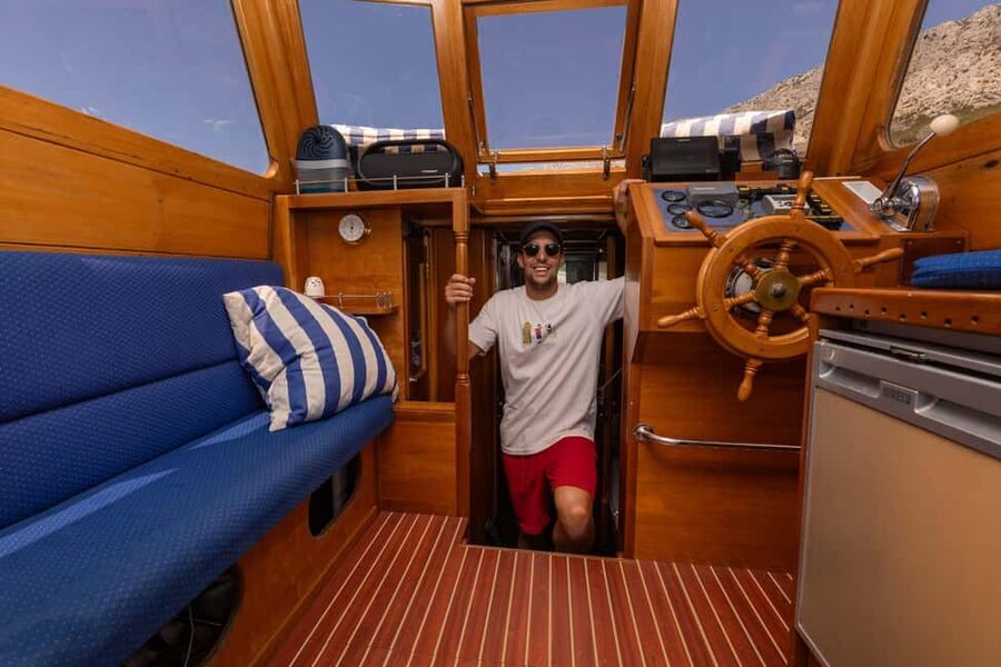 Split/Omiš/Makarska: Full or half day boat tour with "Cvita" - What the boat feels like during a full day