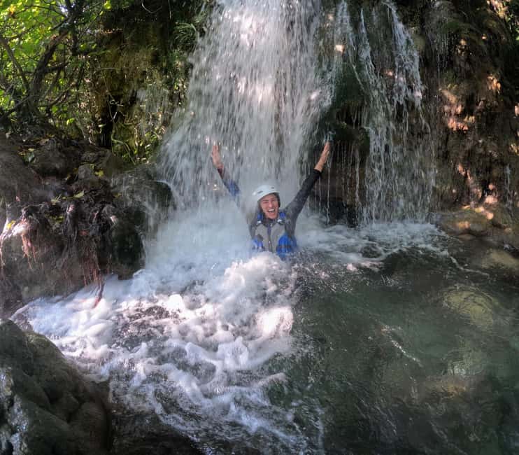 Split/Omiš: Rafting, Cliff Jumping, and Cave Tour - Why the guide matters on this river