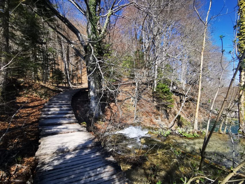 Split: Plitvice Lakes Guided Day Tour with Entry Tickets - What to eat and what to pack