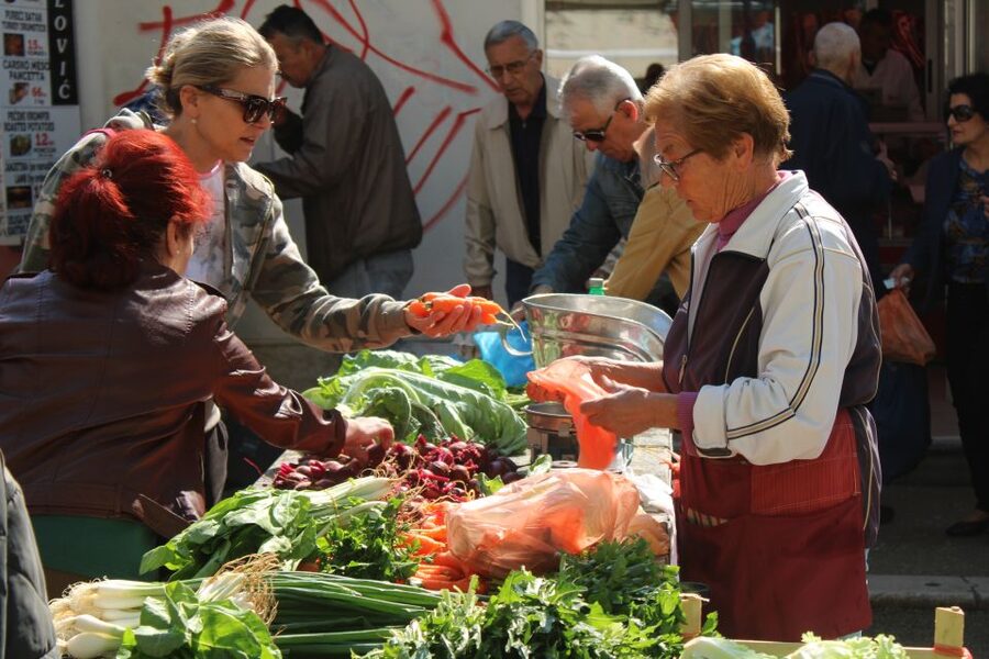 Split: Private Food Tasting Tour - Timing, walking, and the private-group price