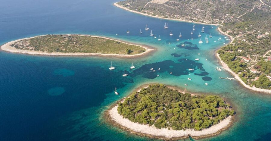 Split: Private Full Day Boat Trip to Blue Lagoon and Trogir - Blue Lagoon before the crowds