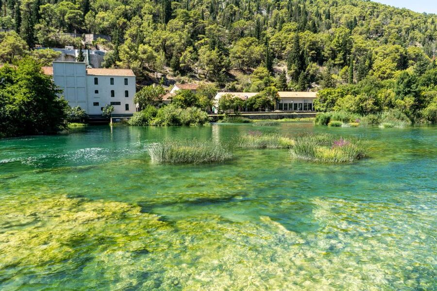 Split: Private Transfer to Krka with Driver & Optional Guide - Who should book this Krka outing
