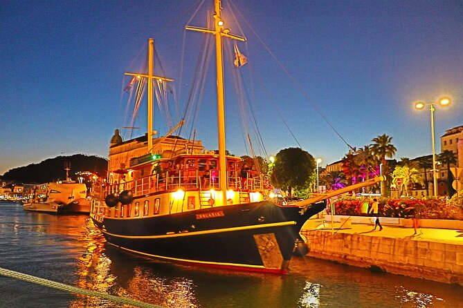 Split Sunset Cruise With Live Music - Live music that changes with the evening