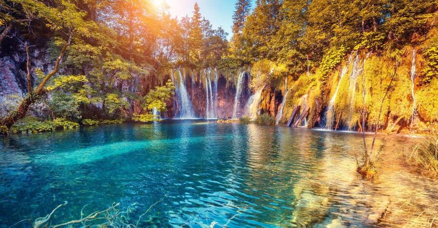 Split: Transfer to Zagreb with Plitvice Lakes Entry Tickets - The guide can shape the whole day