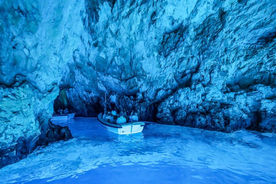 Split/Trogir: Blue Cave, Mamma Mia, Hvar and 5 Island Tour - Weather, comfort, and who should book