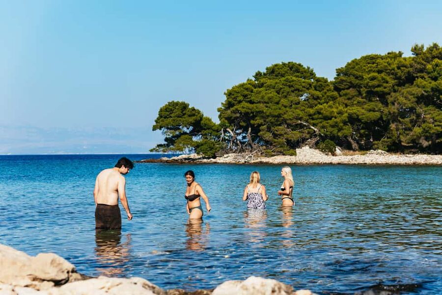 Split/Trogir: Blue lagoon and 3 islands speedboat tour - A fast taste of the Dalmatian coast