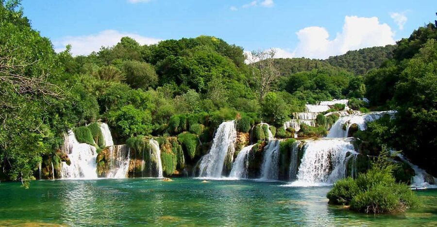 Split/Trogir: Krka National Park Day Trip & Boat to Skradin - Who should book this day trip?