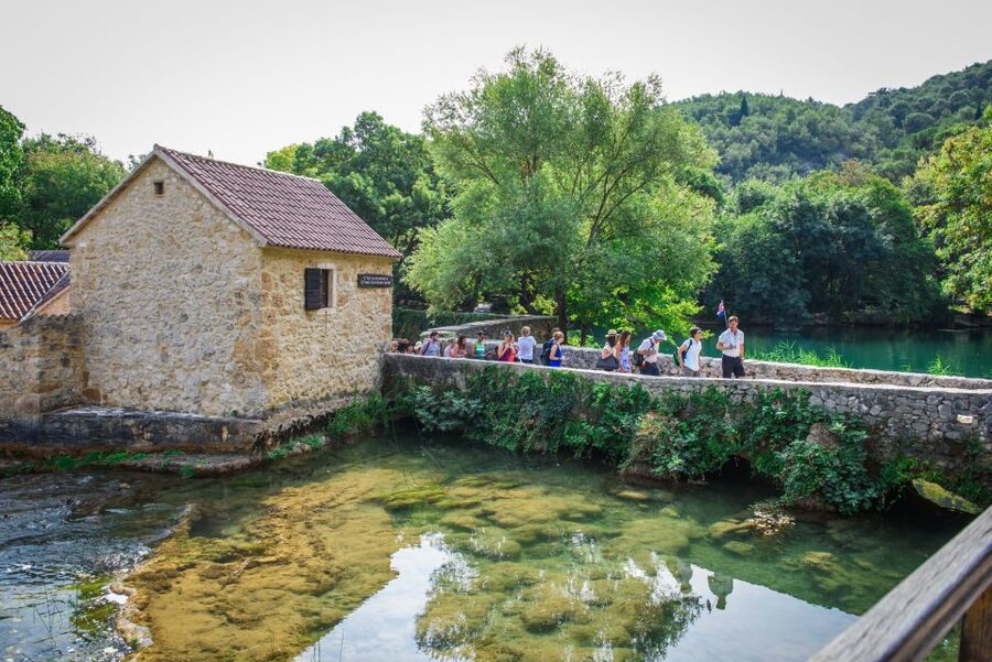 Split/Trogir: Krka National Park Day Trip with Wine Tasting - Leaving Split or Trogir by coach