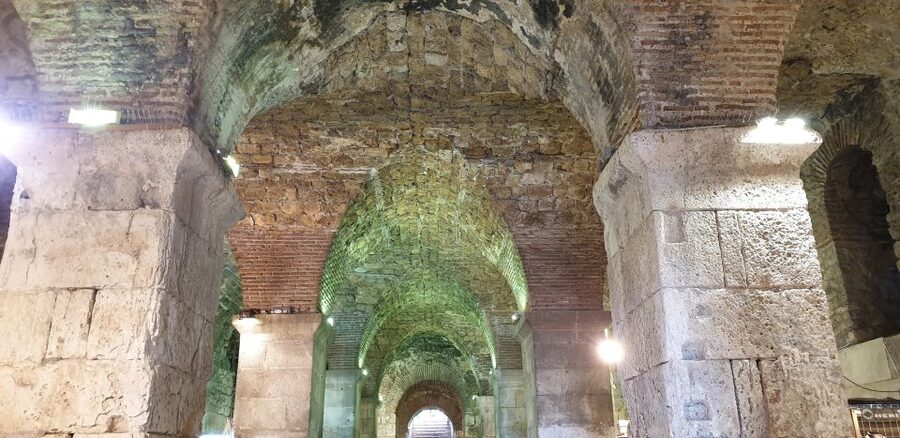 Split: Walking tour of Split with a 'Magister' of History - Silver Gate, Golden Gate, and the medieval city