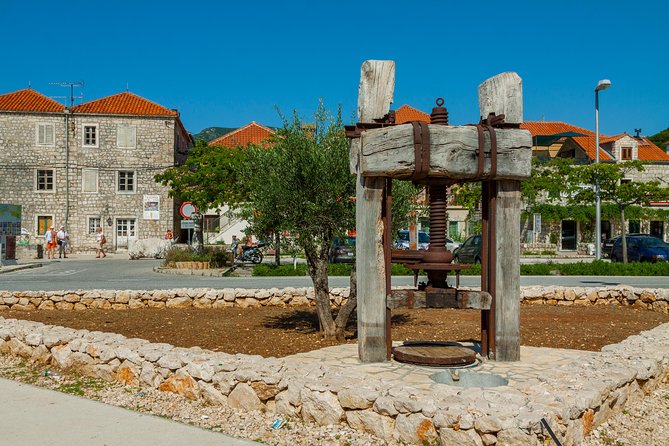 Ston Oysters & Wine Tasting Tour from Dubrovnik - Timing, group size, and who will enjoy it