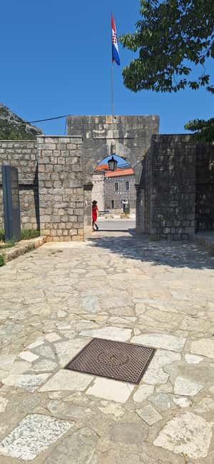 Ston: Private White Gold Tour With a Wall Climb - Climbing the wall changes your view of Ston