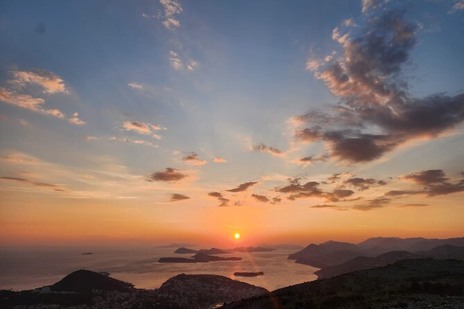 Sunset and Wine / Dubrovnik Sunset Tour and Premium Wine Tasting - The first Mount Srđ viewpoint over Old Town