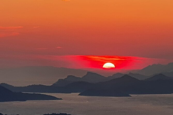 Sunset and Wine / Dubrovnik Sunset Tour and Premium Wine Tasting - Sunset from Mount Srđ and the Elafiti islands