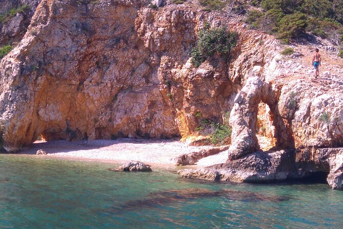 Taxi boat Kormat - Blue cave, snorkeling, and the southern Krk coast