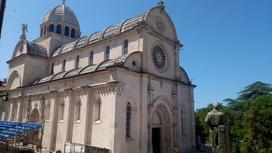 The beauty of the Middle Ages-Šibenik - Noble streets, family coats of arms, and the Šibenik measure