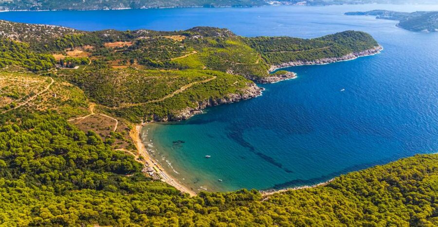 Three Island Boat Tour With Lunch - The 45-minute cruise out from Dubrovnik
