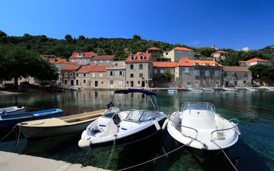 Three Island Boat Tour With Lunch - Lunch, drinks, and the small practical details