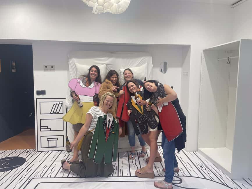 Toast to the Morning After: Zagreb Museum of Hangovers Visit - Finding the dark door at Vlaška 55