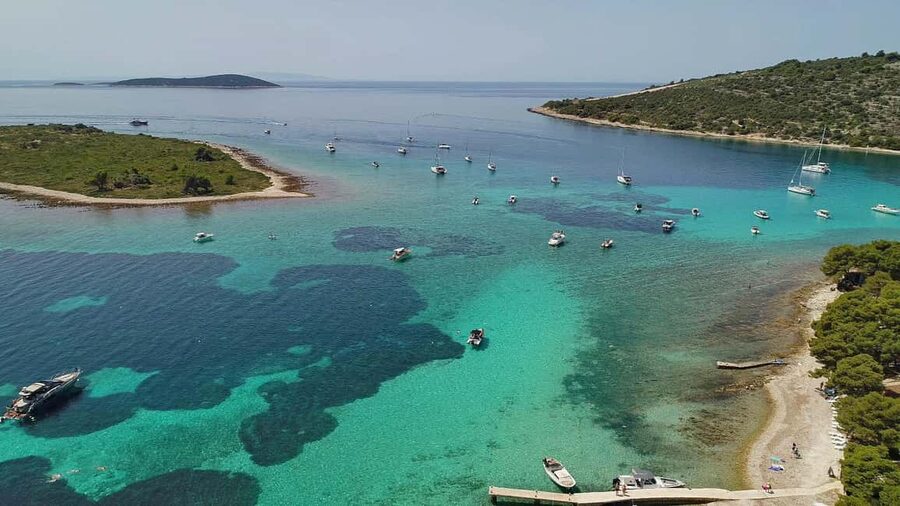 Trogir: Blue Lagoon and 3 Islands Speedboat Tour - Duga Bay on Čiovo, the relaxed final stop
