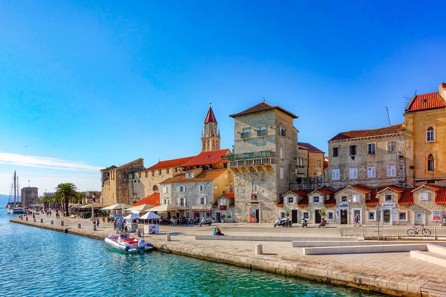 Trogir: Old Town Guided Walking Tour - The City Loggia and Ćipiko Palace