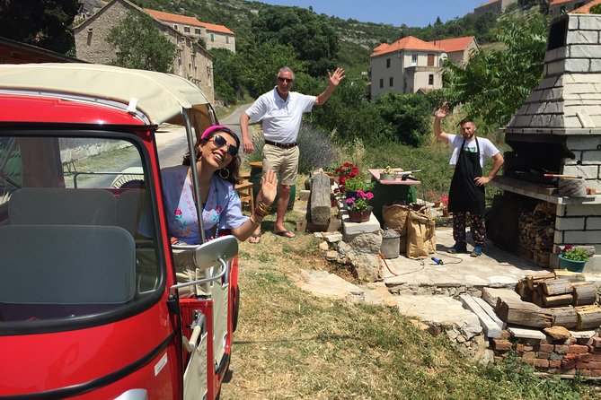 Tuk Tuk Sightseeing Tour of Hvar - The private format changes the value