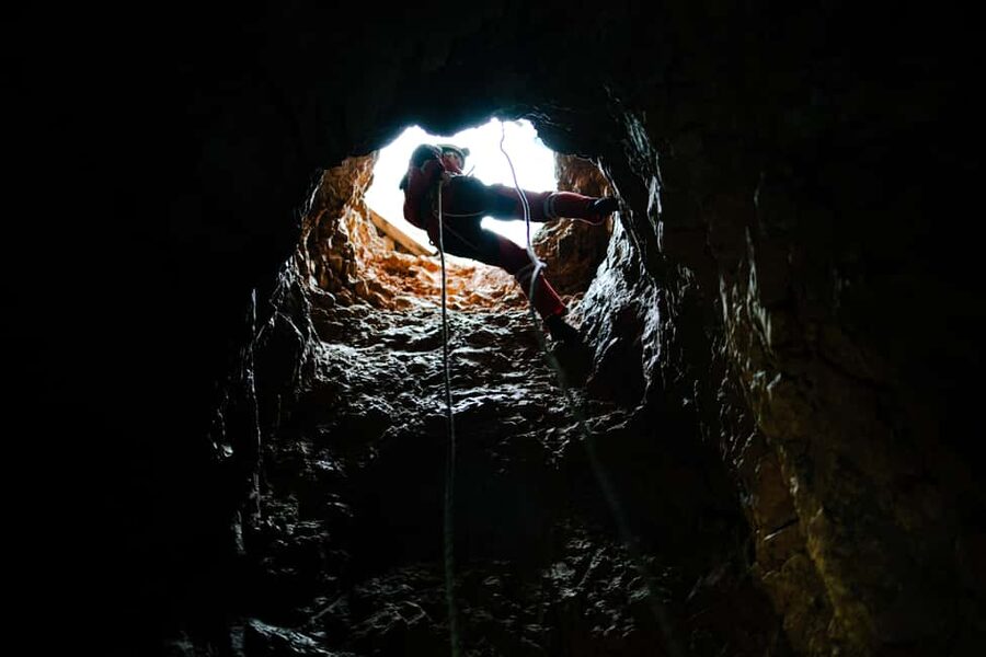 TUNNEL ABSEILING PLUS tour the underground - Who Should Book the Abseil Plus Tour