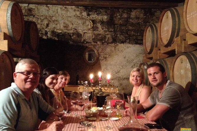 Twice the Wine - Two wineries half day tour, with delicacies - The drive is part of the tour