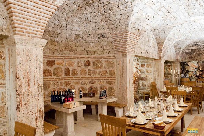 Twice the Wine - Two wineries half day tour, with delicacies - Is $452.56 per person good value?