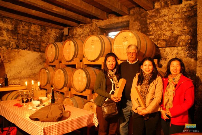 Twice the Wine - Two wineries half day tour, with delicacies - My booking advice