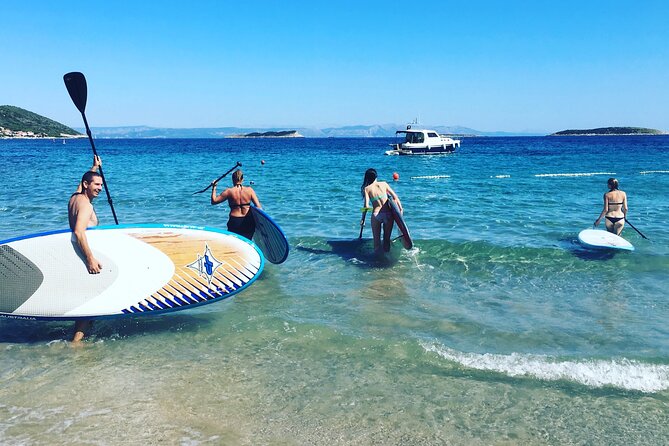 Vis sandy beach Stand Up Paddle Tour - Following the coast toward Zaglav