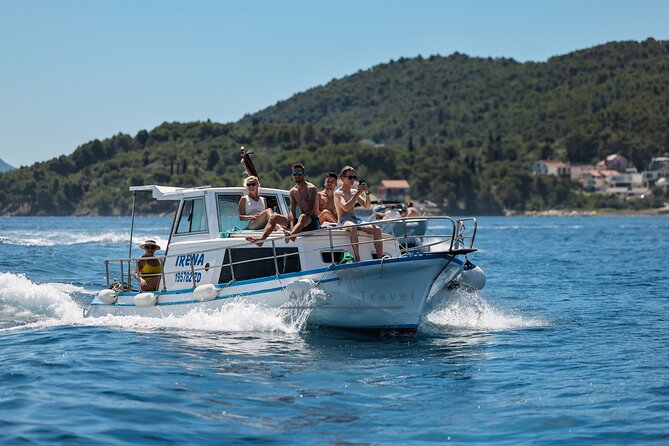 Visit 2 Islands of Zadar on a traditional wooden boat during half-day trip - Leaving Zadar on a traditional wooden boat