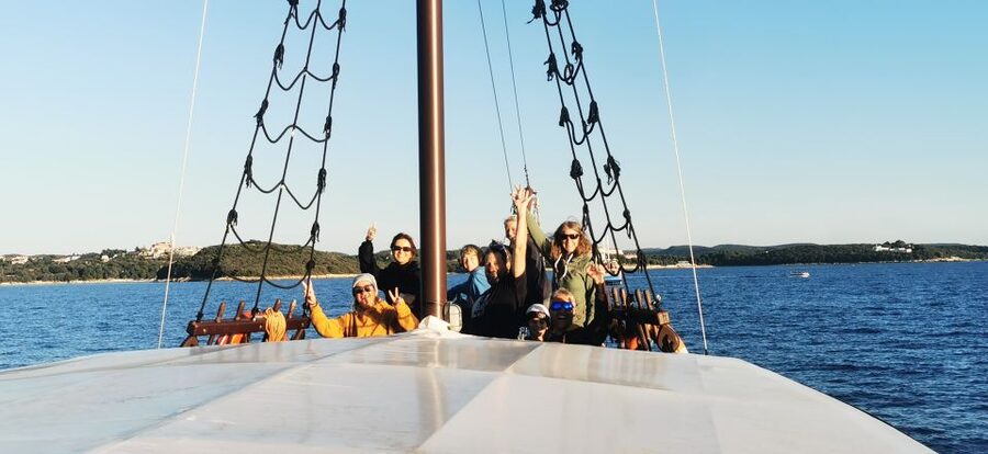 Vrsar: Lim Fjord Boat Tour with Swimming near Pirate's Cave - The return to Vrsar