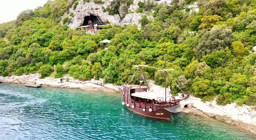 Vrsar: Lim Fjord Boat Tour with Swimming near Pirate's Cave - Who will enjoy this Vrsar boat trip