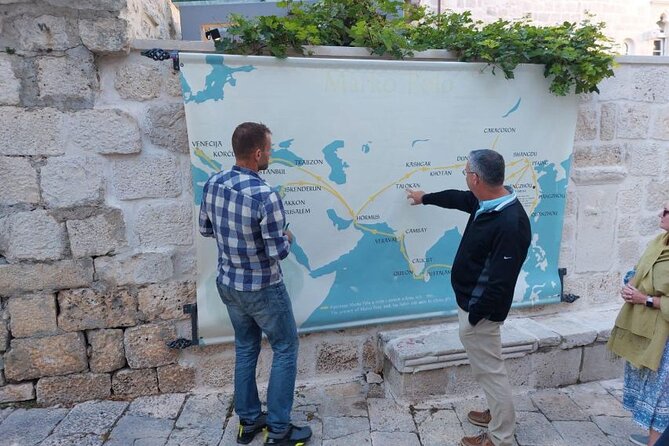 Walking Tour in old town Korcula 1 Hour - Starting at Foša and meeting your guide