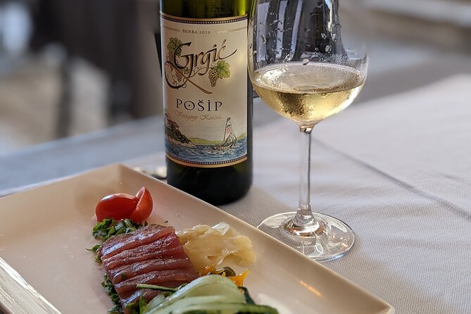 Wine, food and olive oil by PhD student - The olive oil lesson comes first