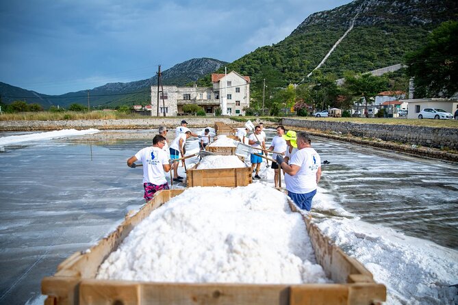 Wine tour peninsula Pelješac - Walking the Walls of Ston for 45 minutes