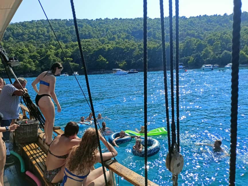 Zadar: Boat Tour with Unlimited Wine & 3 Stops - Unlimited wine, with sensible expectations