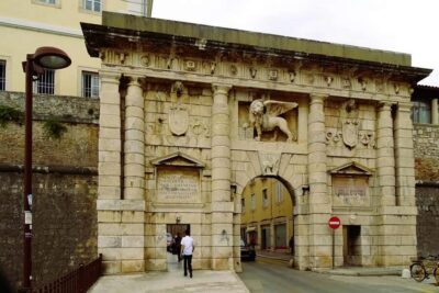 Zadar City Tour 120min Walk