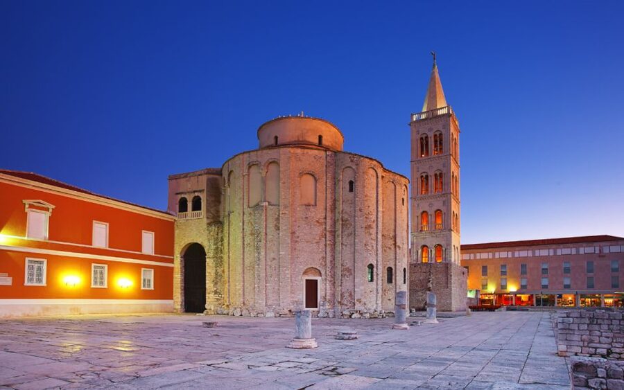 Zadar: Evening Walking Tour of the Old Town - Walking Kalelarga, Zadars best-known street
