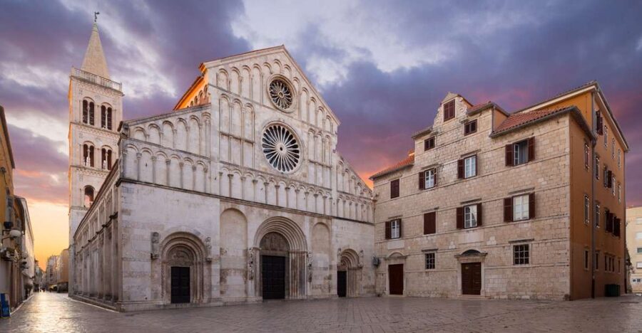 Zadar: Guided Old Town History Walking Tour - The Sea Organ and modern Zadar