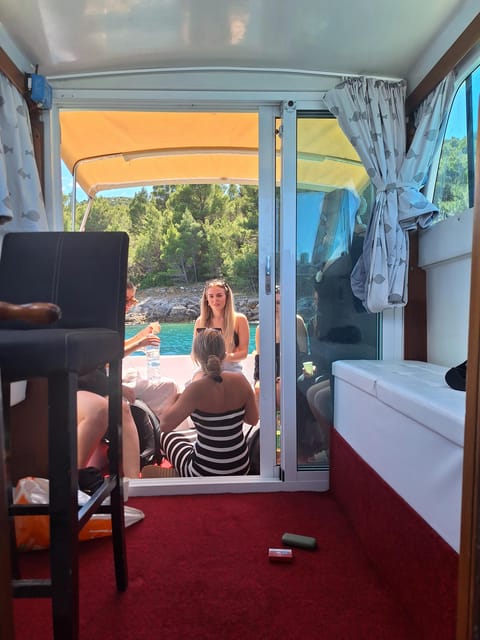 Zadar: Half-Day Island-Hopping and Lagoons Cruise with Fruit - What the $35 price really gets you
