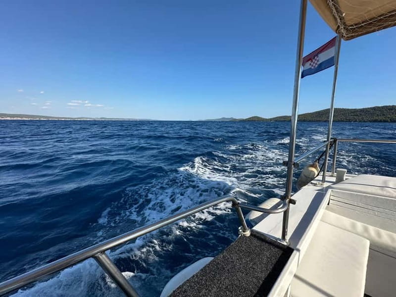 Zadar: Half-day trip wooden boat with drinks - ALL INCLUSIVE - Otrić cove and the value of a short water stop