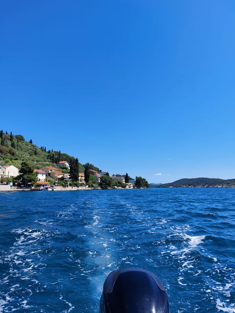 Zadar: Half-day trip wooden boat with drinks - ALL INCLUSIVE - Preko: your one-hour taste of island life