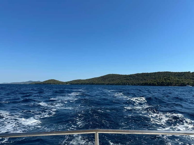 Zadar: Half-day trip wooden boat with drinks - ALL INCLUSIVE - Drinks, equipment, and the $34 value